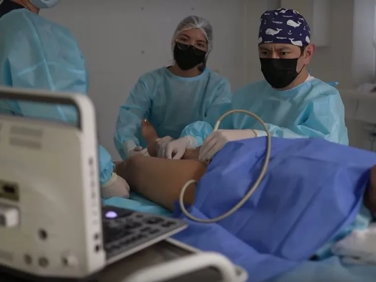 Процедура в Saphena Clinic под контролем УЗИ